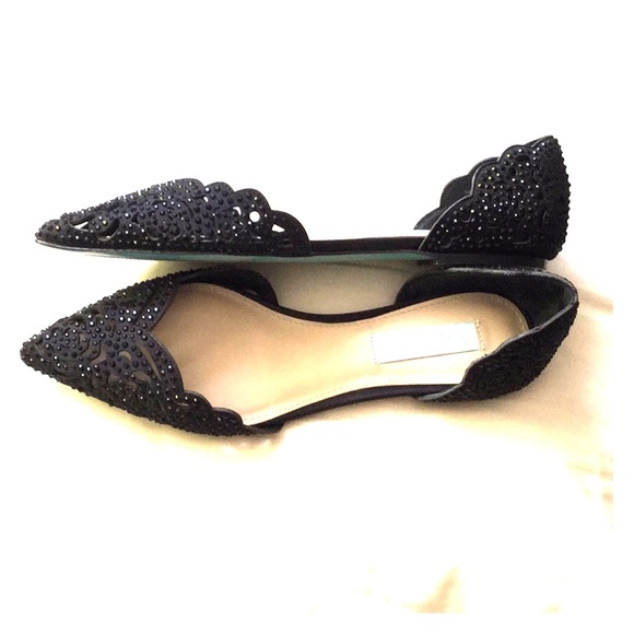 black sparkly dress shoes